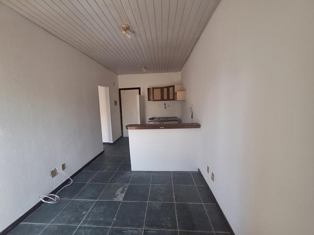 Apartamento à venda com 1 quarto, 35m² - Foto 2