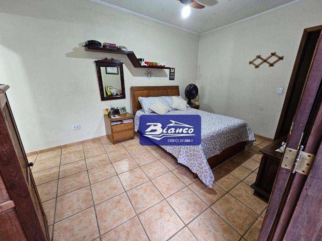 Sobrado à venda com 3 quartos, 206m² - Foto 19