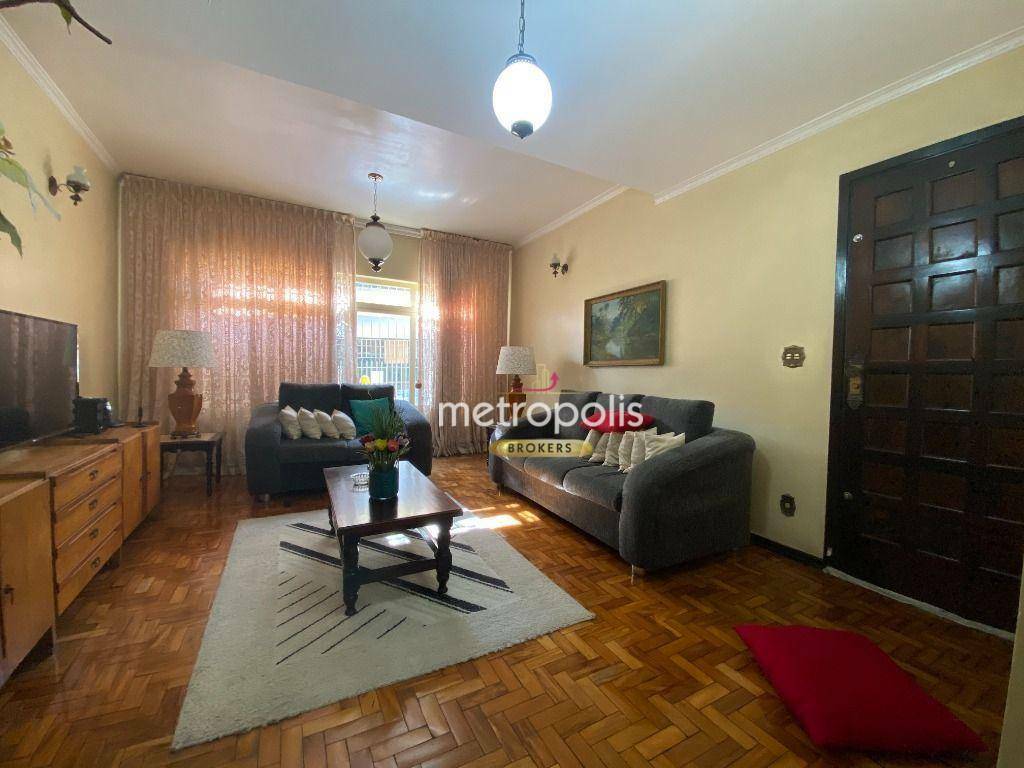 Sobrado à venda com 3 quartos, 180m² - Foto 1