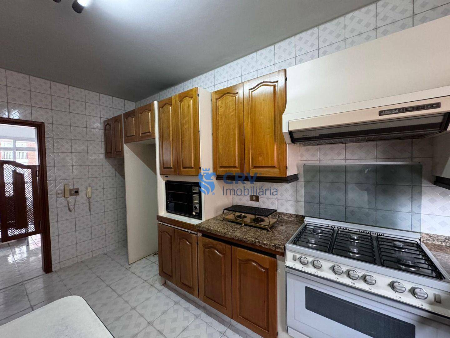 Apartamento para alugar com 4 quartos, 266m² - Foto 18