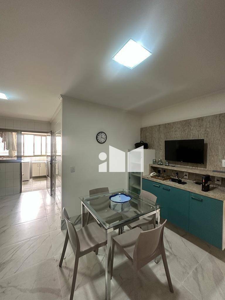 Apartamento à venda com 4 quartos, 160m² - Foto 19