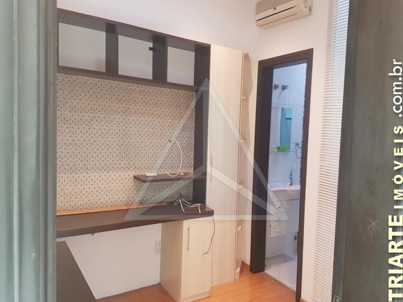 Casa à venda com 3 quartos, 305m² - Foto 8