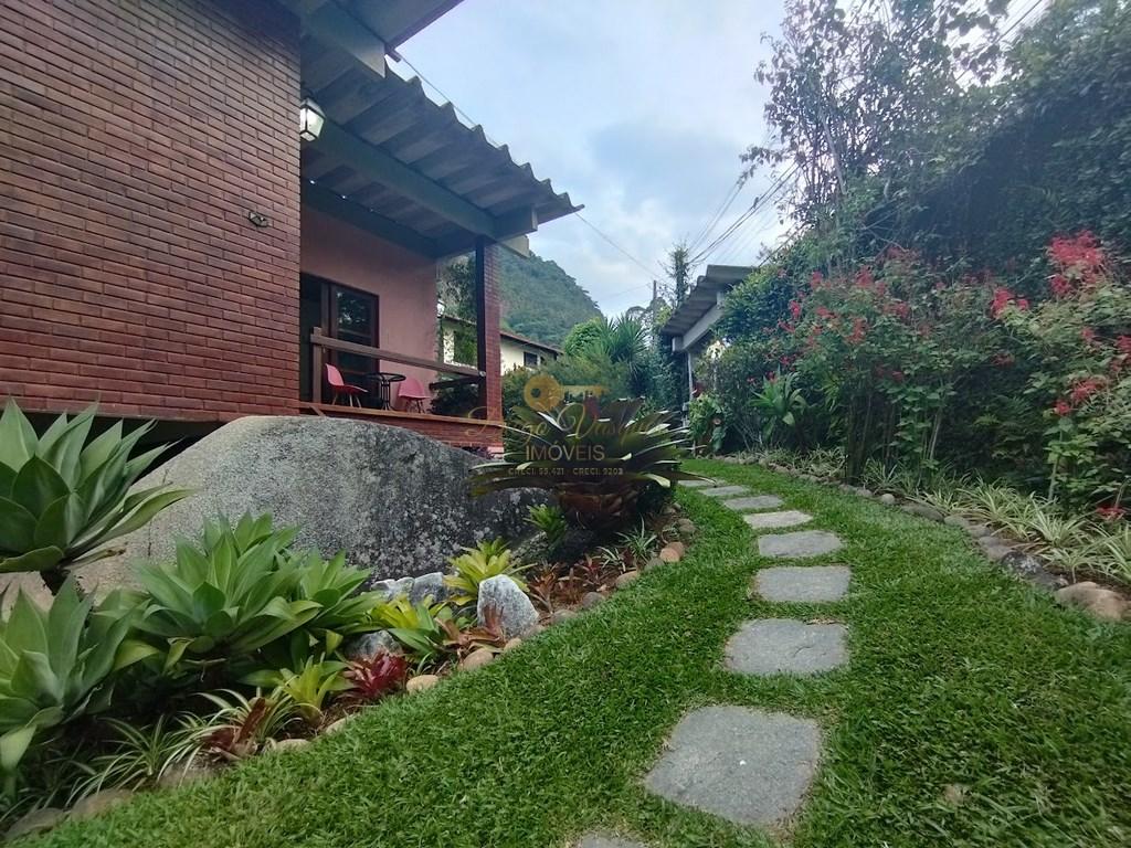 Casa de Condomínio à venda com 4 quartos, 570m² - Foto 3