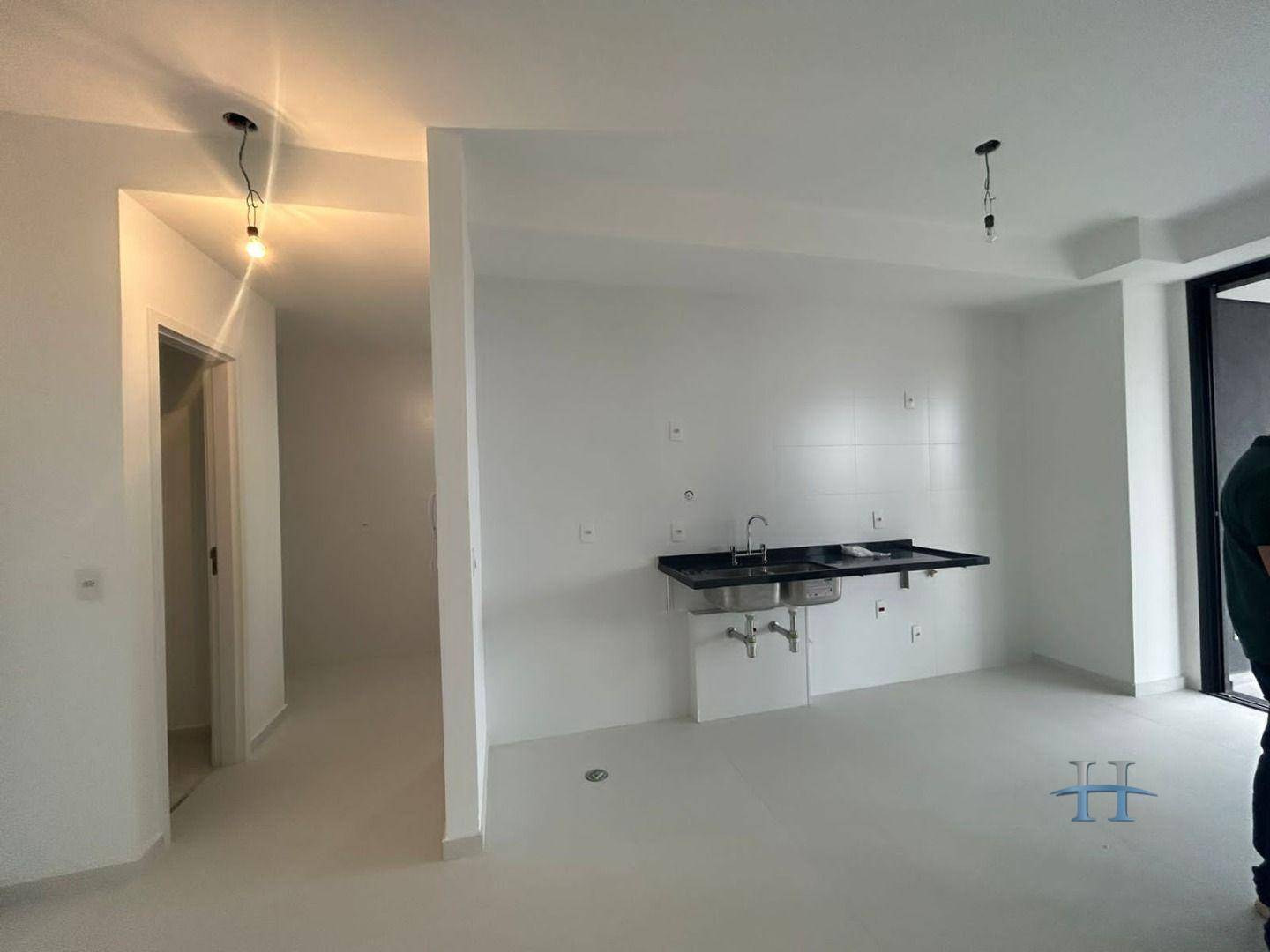 Apartamento à venda com 3 quartos, 126m² - Foto 1