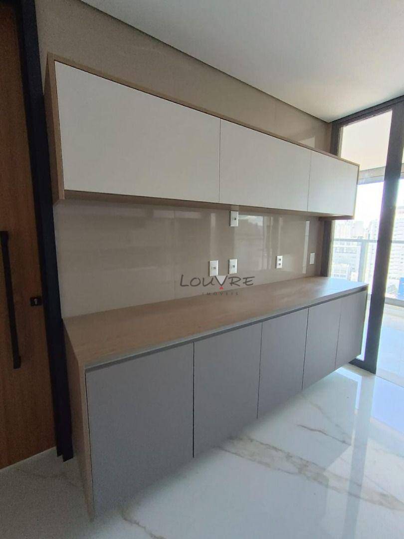 Apartamento à venda e aluguel com 3 quartos, 154m² - Foto 4