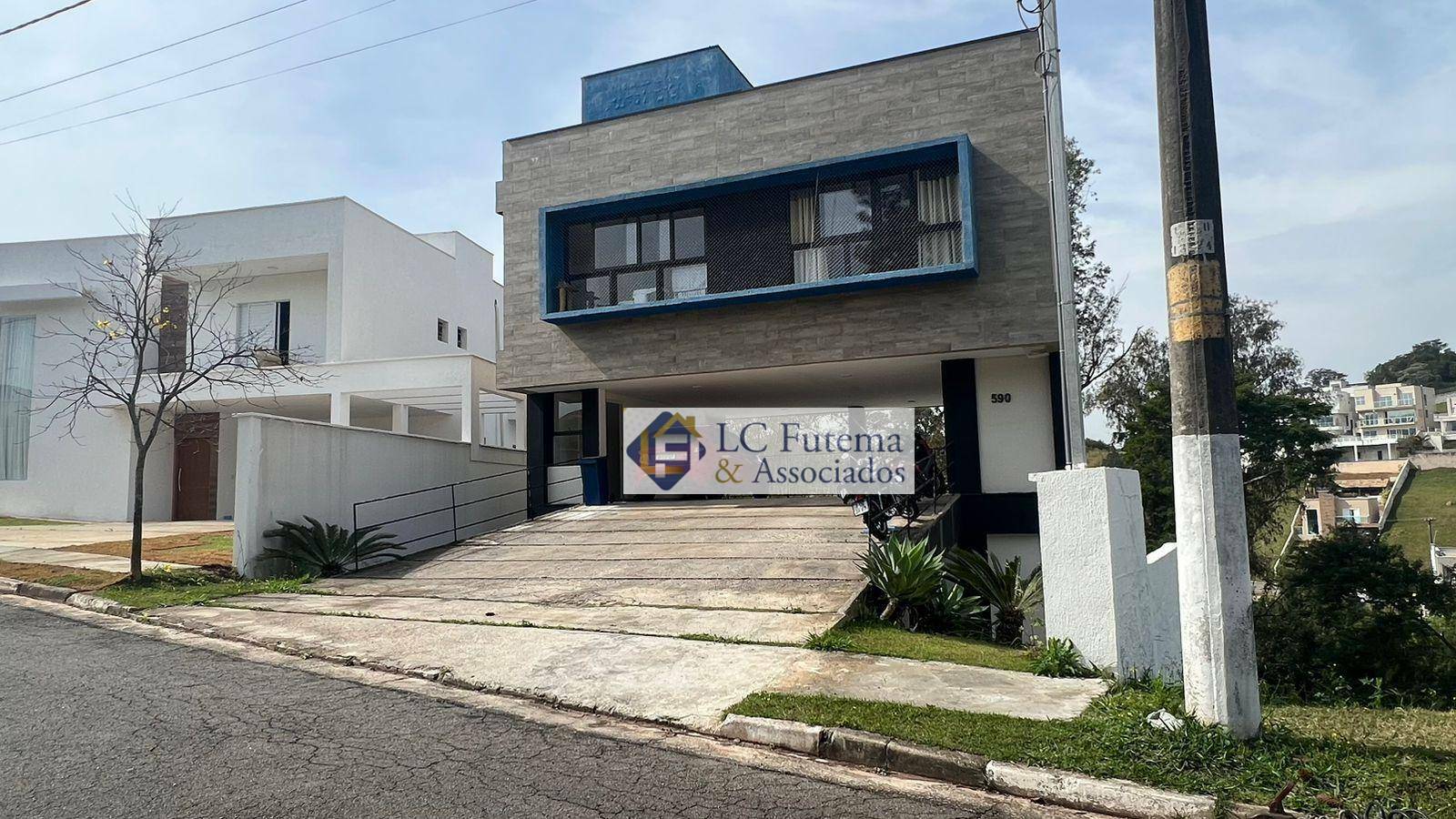 Casa de Condomínio à venda com 5 quartos, 350m² - Foto 2