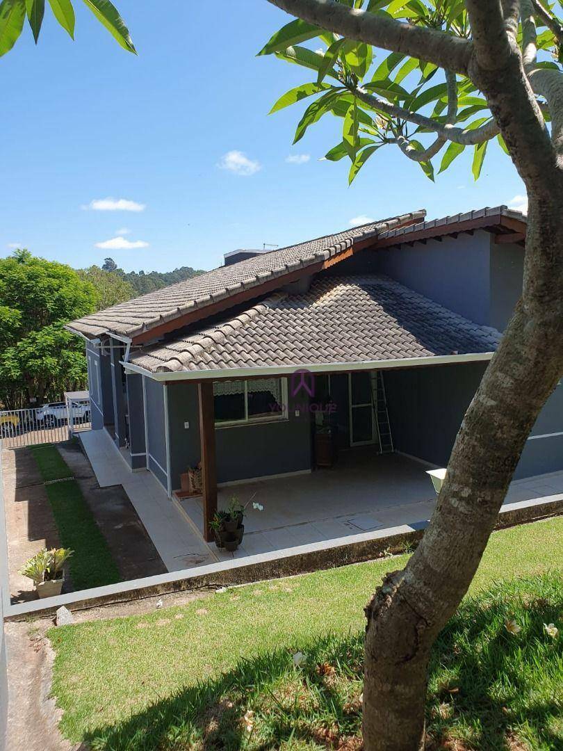 Casa de Condomínio à venda e aluguel com 3 quartos, 250m² - Foto 2