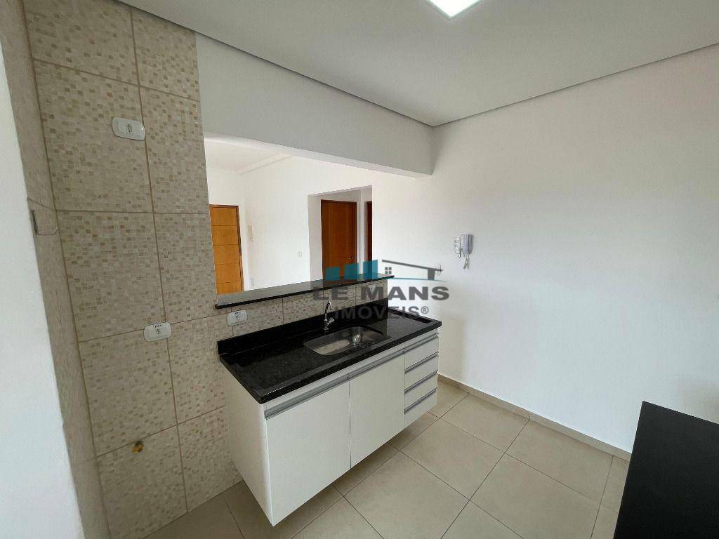 Apartamento à venda e aluguel com 2 quartos, 64m² - Foto 11