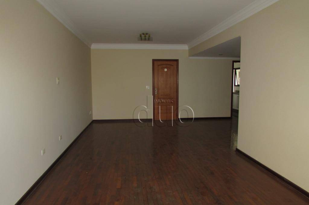 Apartamento à venda com 3 quartos, 136m² - Foto 2