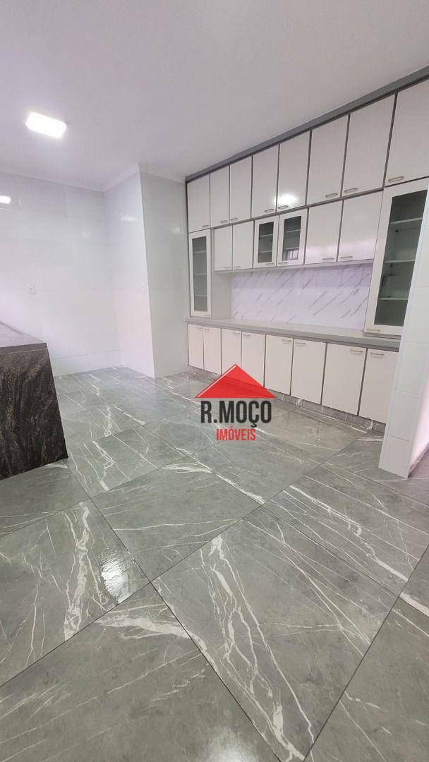 Casa para alugar com 3 quartos, 145m² - Foto 4