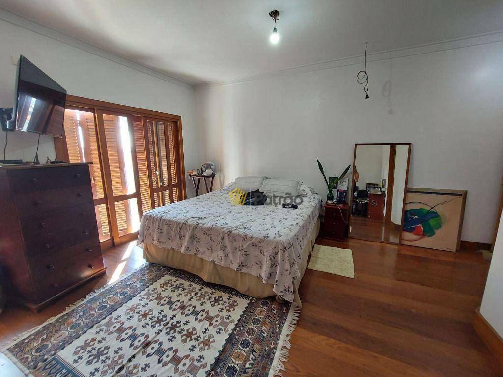 Sobrado à venda com 4 quartos, 384m² - Foto 29