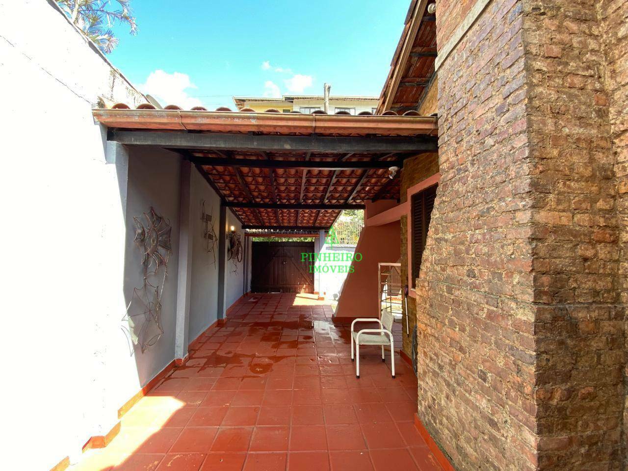 Casa à venda com 4 quartos, 250m² - Foto 48