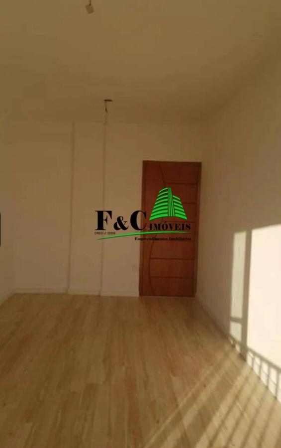 Apartamento à venda com 2 quartos, 60m² - Foto 5