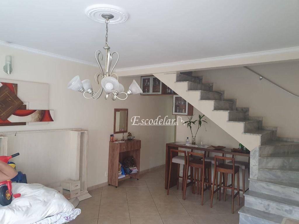 Sobrado à venda com 3 quartos, 208m² - Foto 1