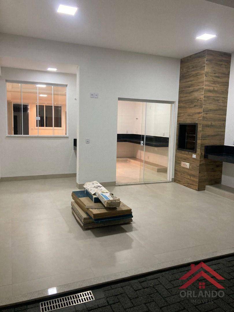 Sobrado à venda com 3 quartos, 130m² - Foto 3