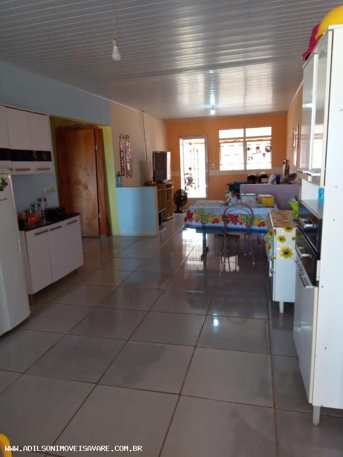 Casa à venda com 2 quartos, 160m² - Foto 3