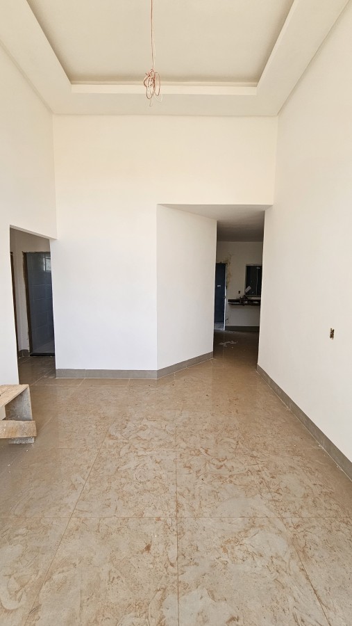 Casa à venda com 3 quartos, 201m² - Foto 2