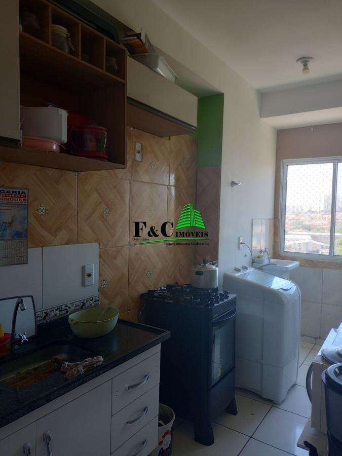 Apartamento à venda com 2 quartos, 56m² - Foto 1