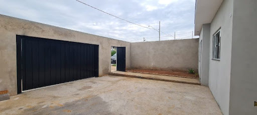 Casa à venda com 2 quartos, 54m² - Foto 2