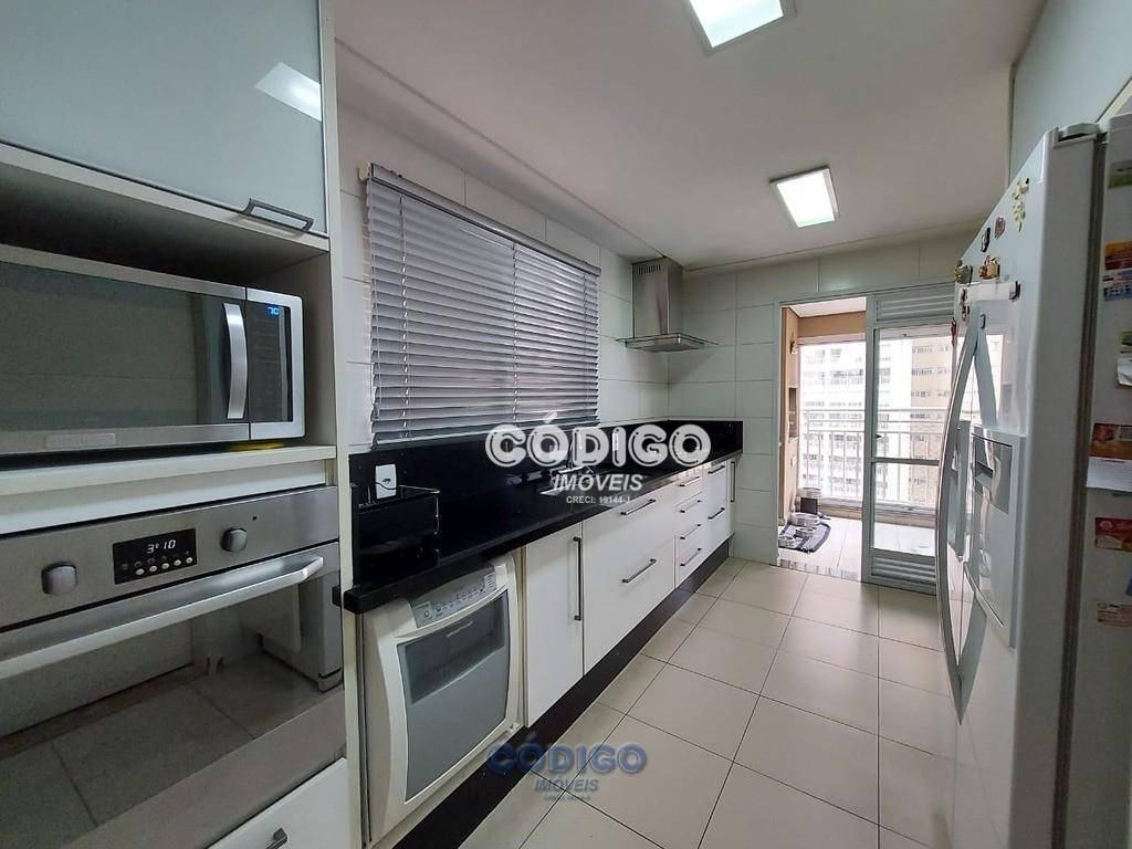 Apartamento à venda com 4 quartos, 150m² - Foto 19