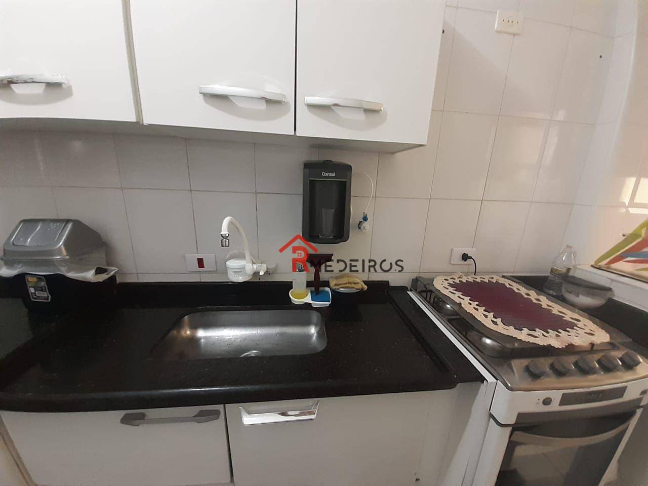 Apartamento à venda com 1 quarto, 50m² - Foto 9