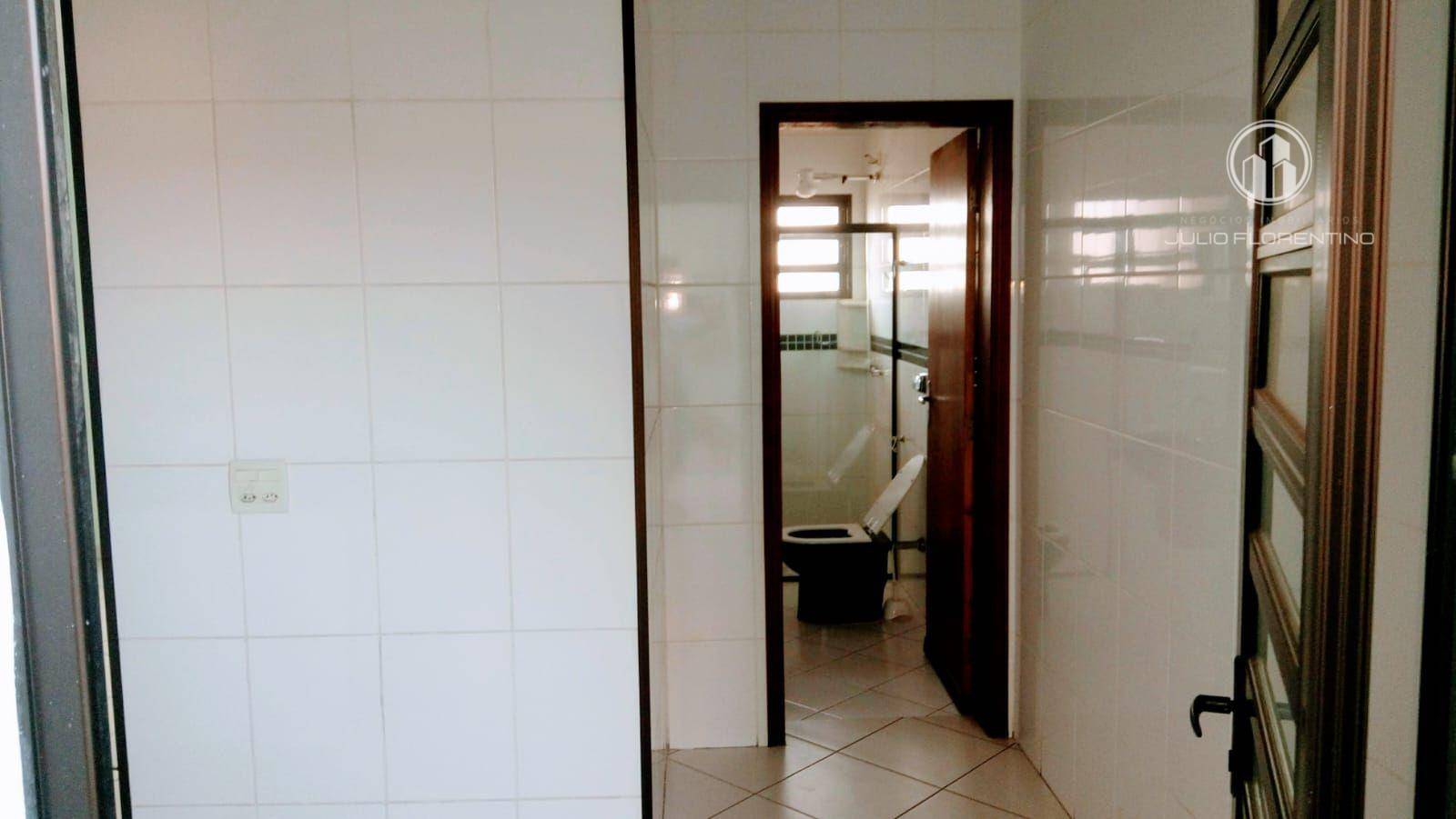 Sobrado à venda com 4 quartos, 490m² - Foto 13