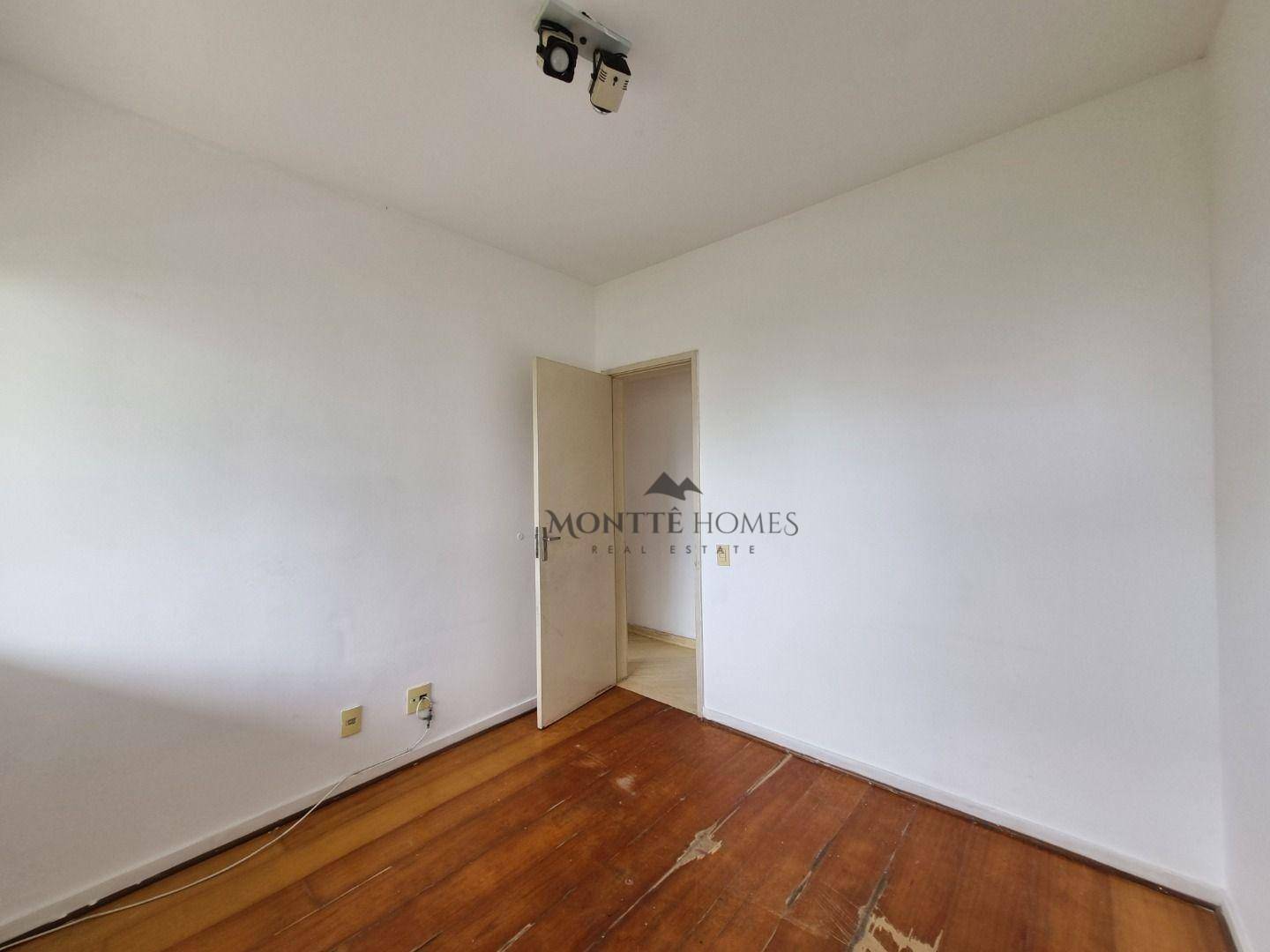 Apartamento à venda com 3 quartos, 105m² - Foto 11