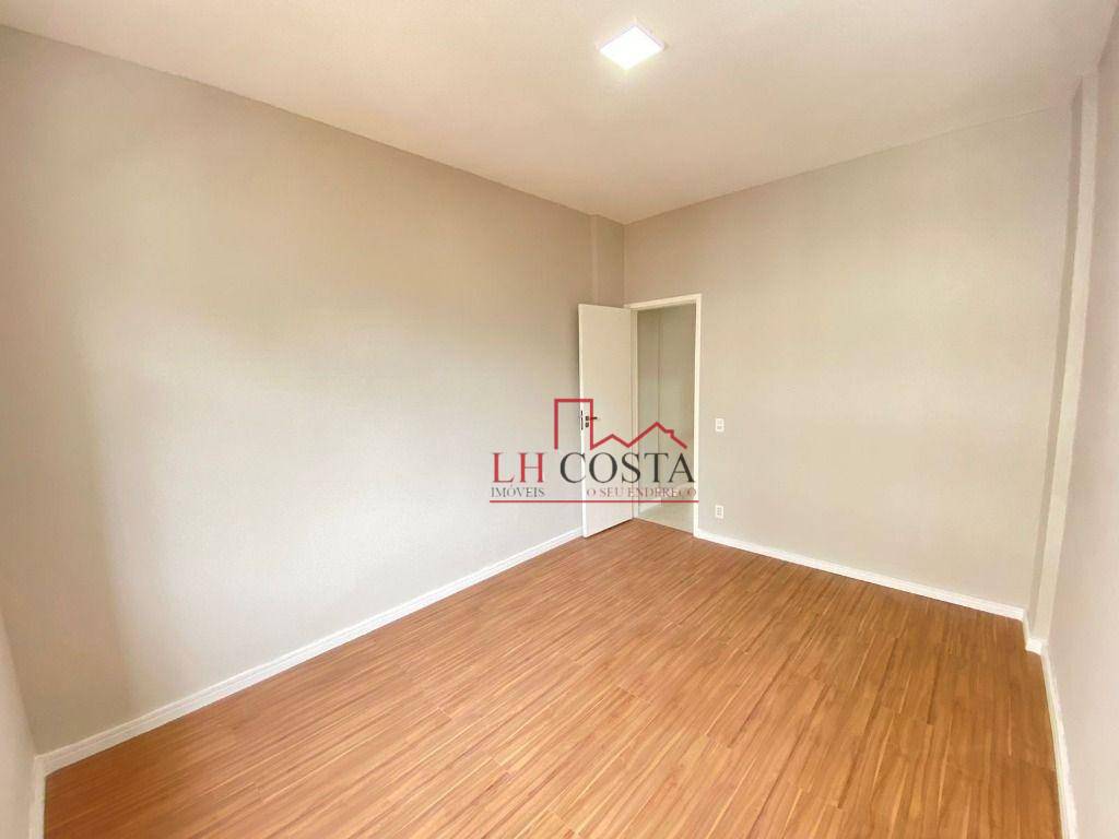 Apartamento à venda com 2 quartos, 75m² - Foto 10