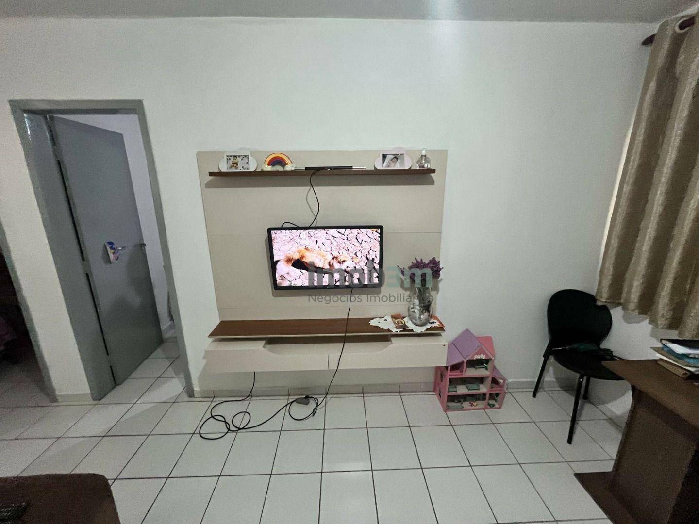 Apartamento à venda com 2 quartos, 45m² - Foto 3