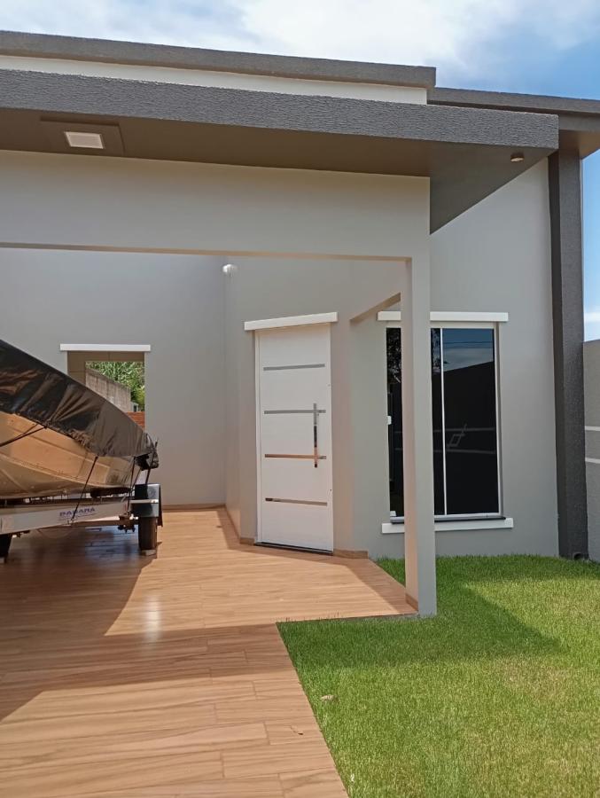 Casa à venda com 2 quartos, 76m² - Foto 1