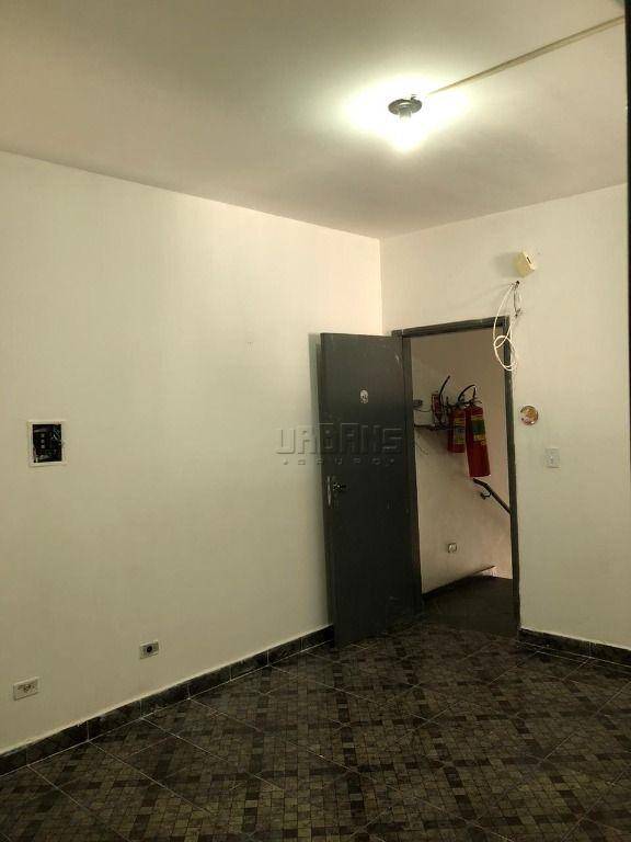 Apartamento para alugar com 1 quarto, 30m² - Foto 2