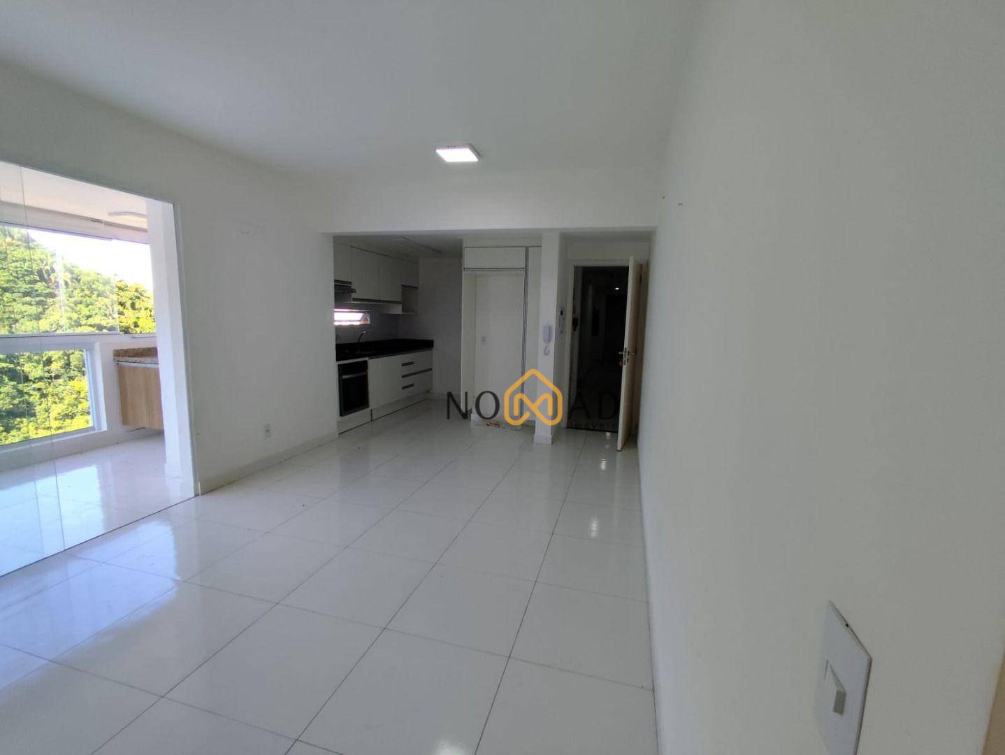 Apartamento para alugar com 2 quartos, 75m² - Foto 16