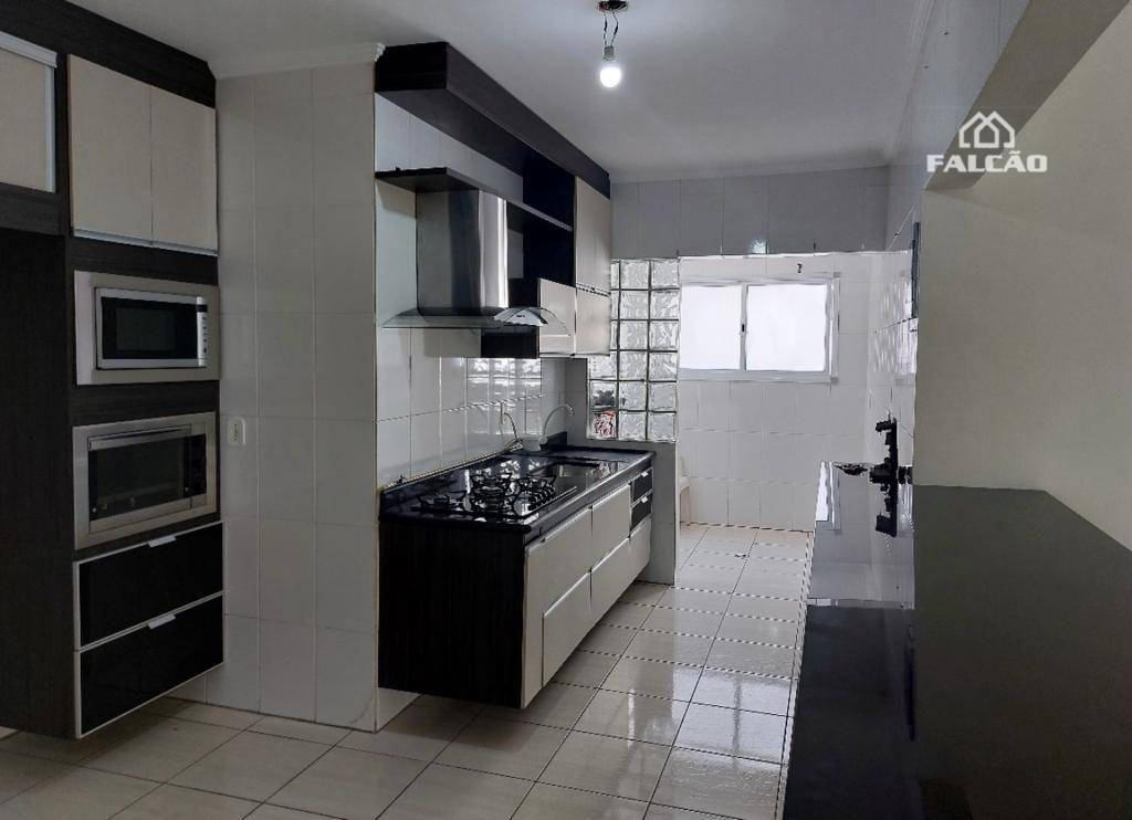 Apartamento à venda com 3 quartos, 132m² - Foto 18