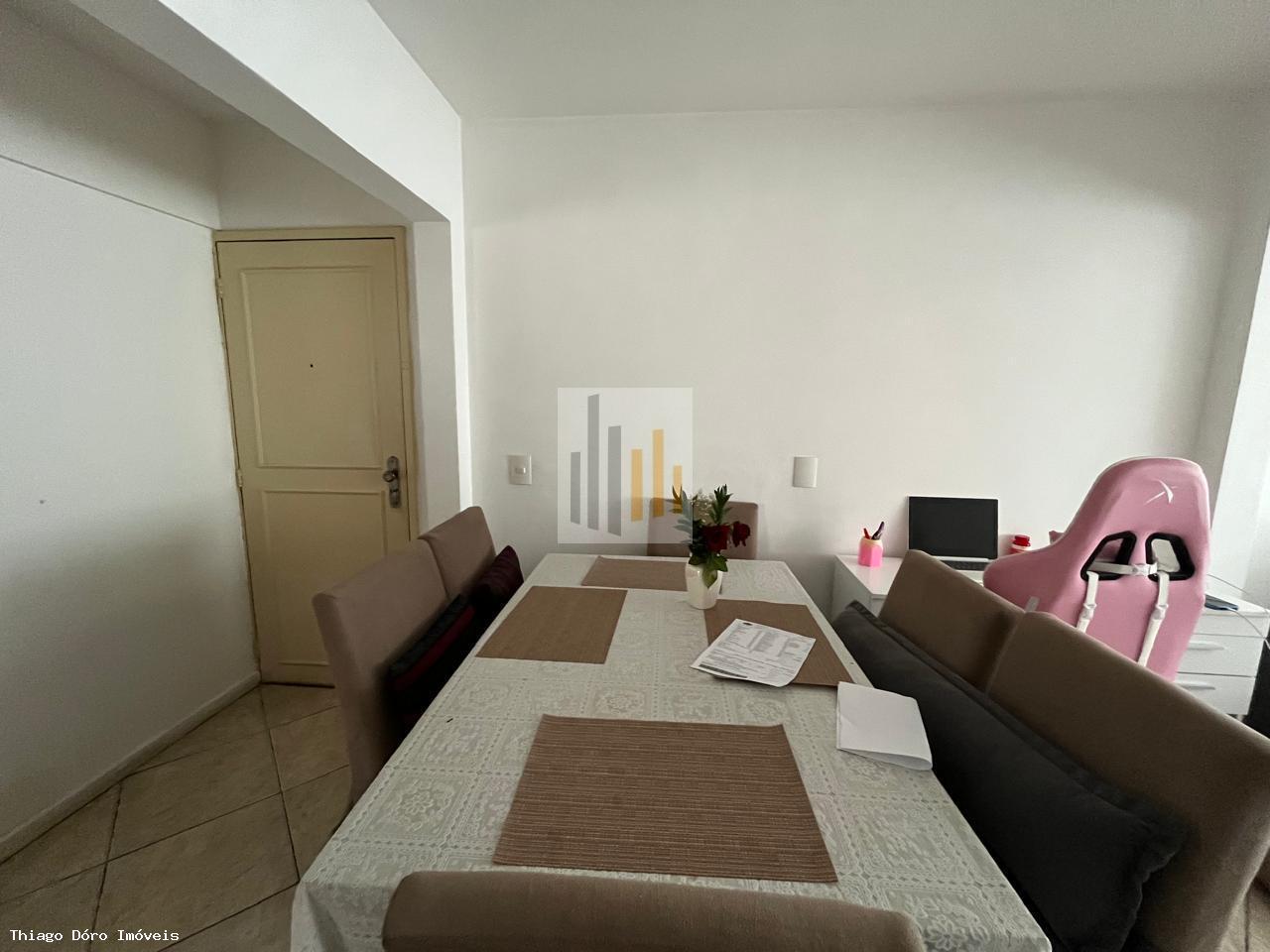 Apartamento à venda com 3 quartos, 70m² - Foto 2