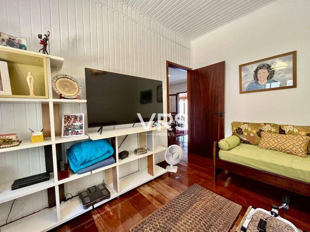 Casa de Condomínio à venda com 4 quartos, 330m² - Foto 12