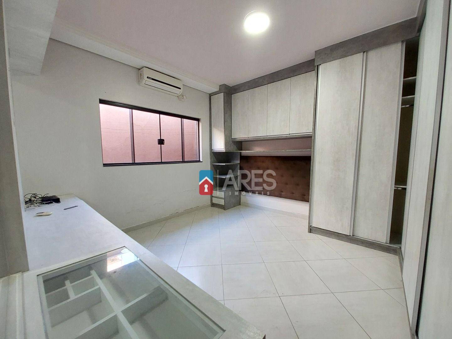 Casa à venda com 2 quartos, 138m² - Foto 11