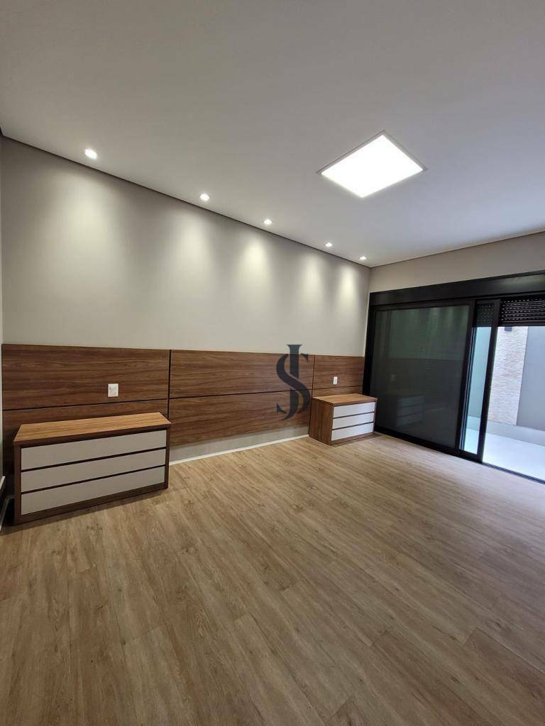 Casa à venda com 4 quartos, 250m² - Foto 32