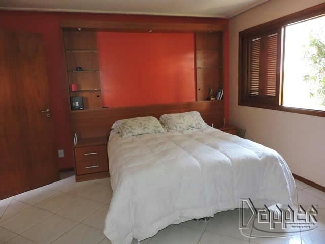 Casa à venda com 3 quartos, 240m² - Foto 12