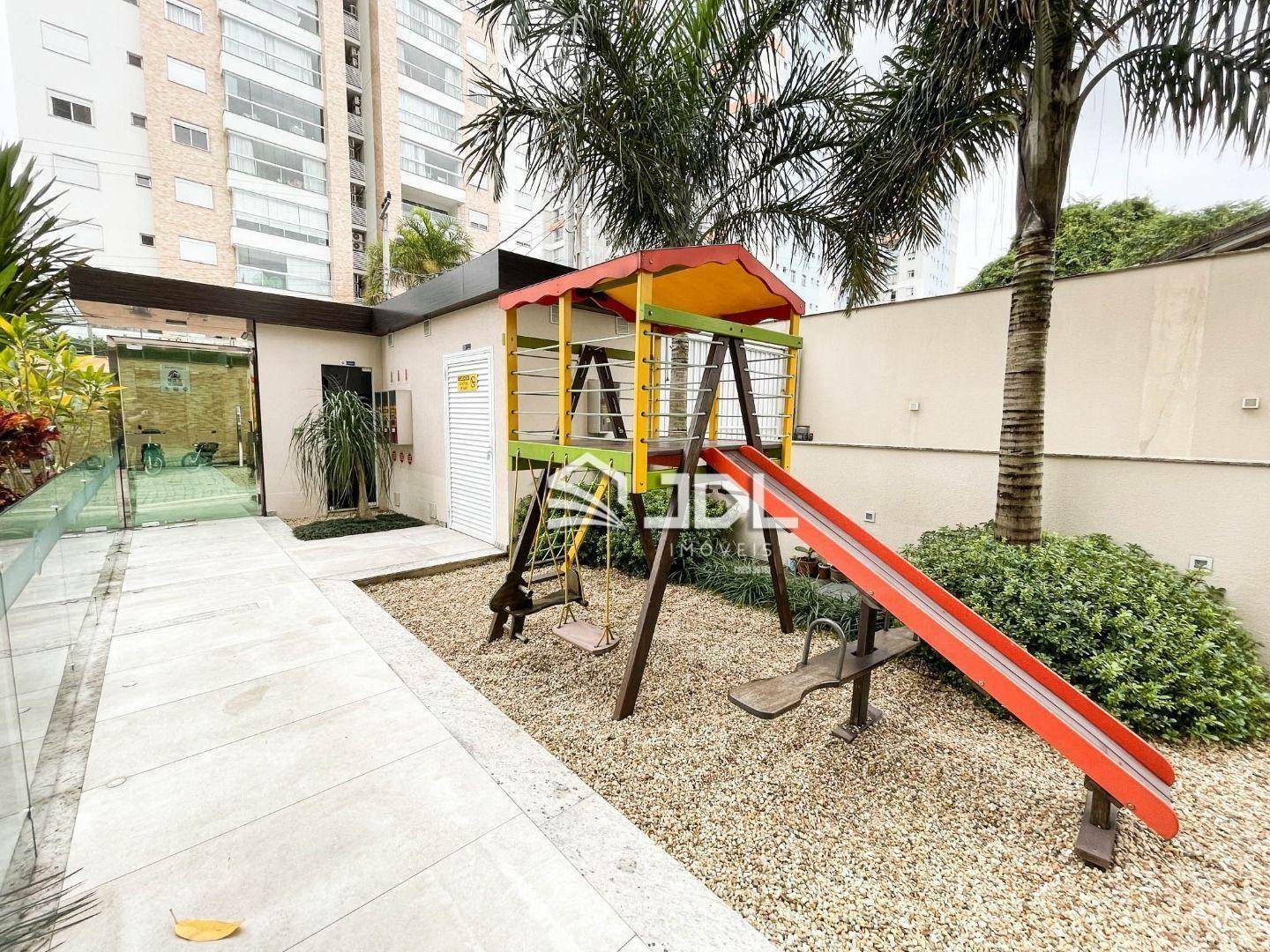Apartamento à venda com 3 quartos, 138m² - Foto 21