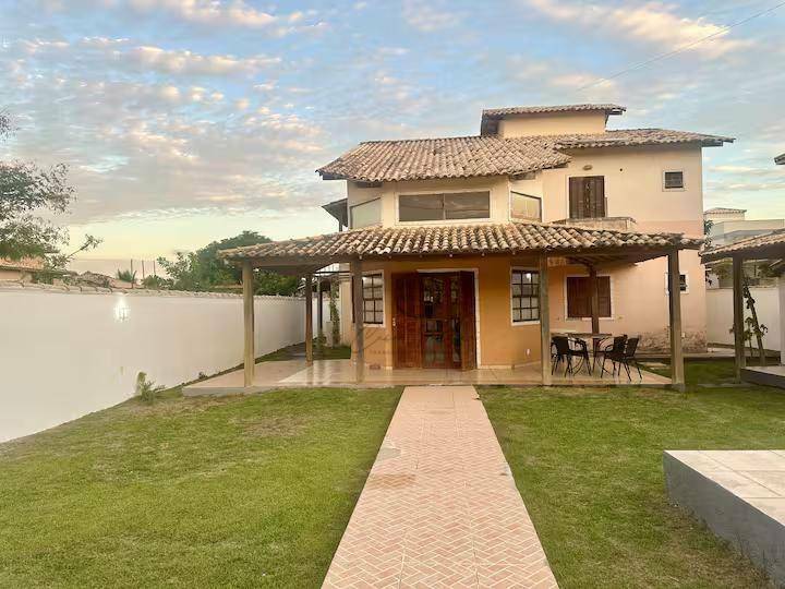 Casa de Condomínio à venda com 4 quartos, 210m² - Foto 4