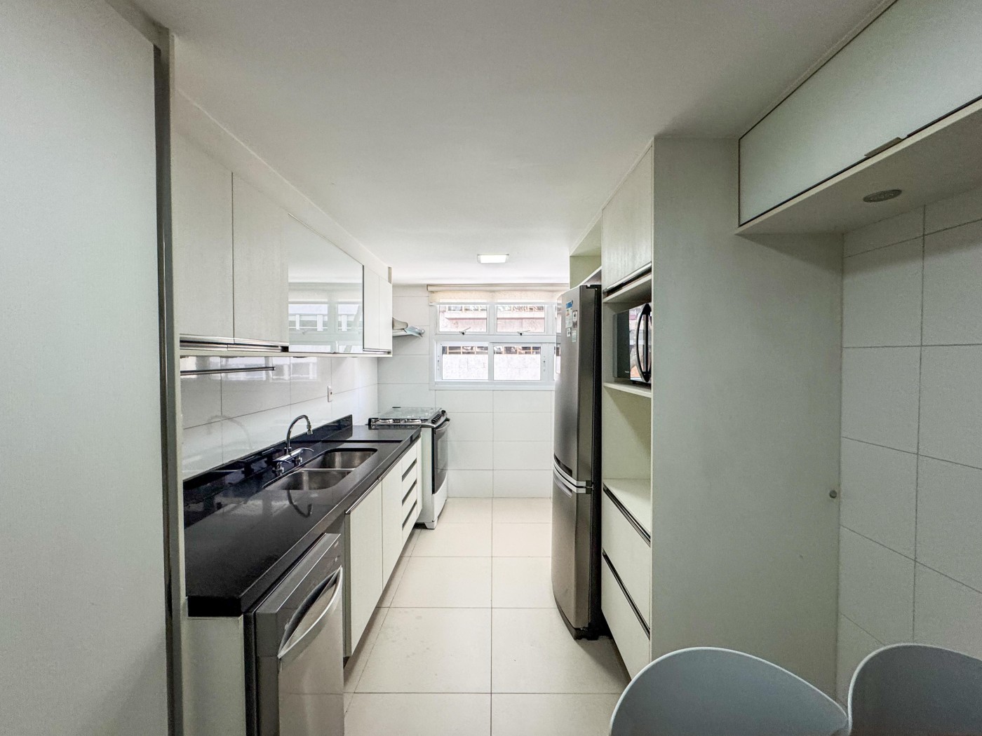 Apartamento à venda com 3 quartos, 199m² - Foto 19