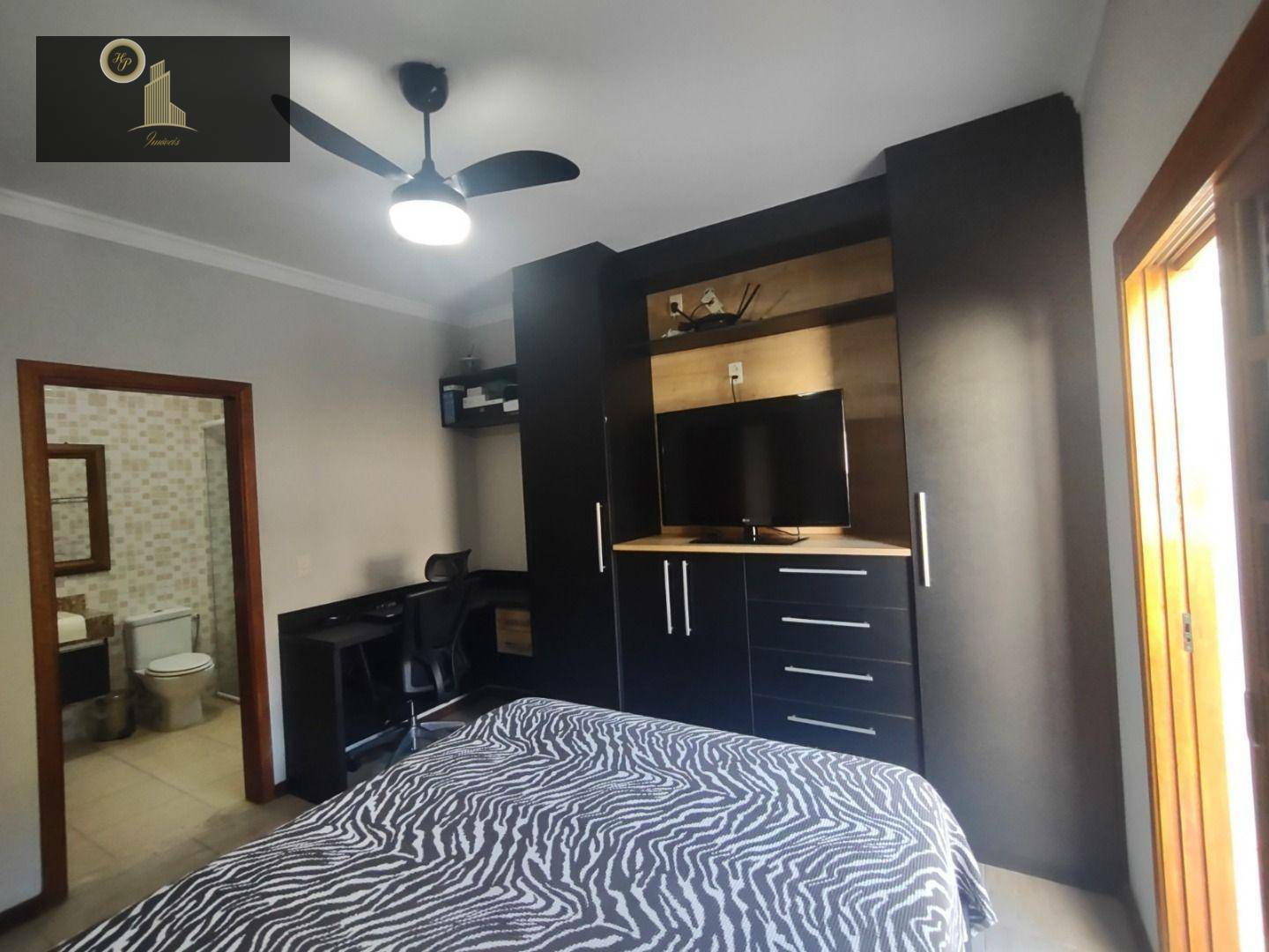 Casa de Condomínio à venda com 3 quartos, 236m² - Foto 12