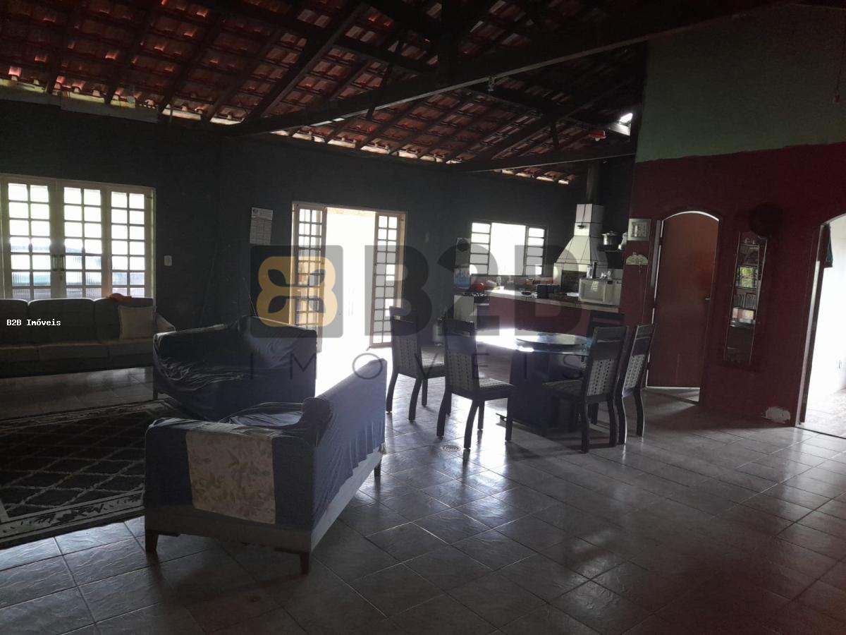 Fazenda à venda com 3 quartos, 250m² - Foto 4