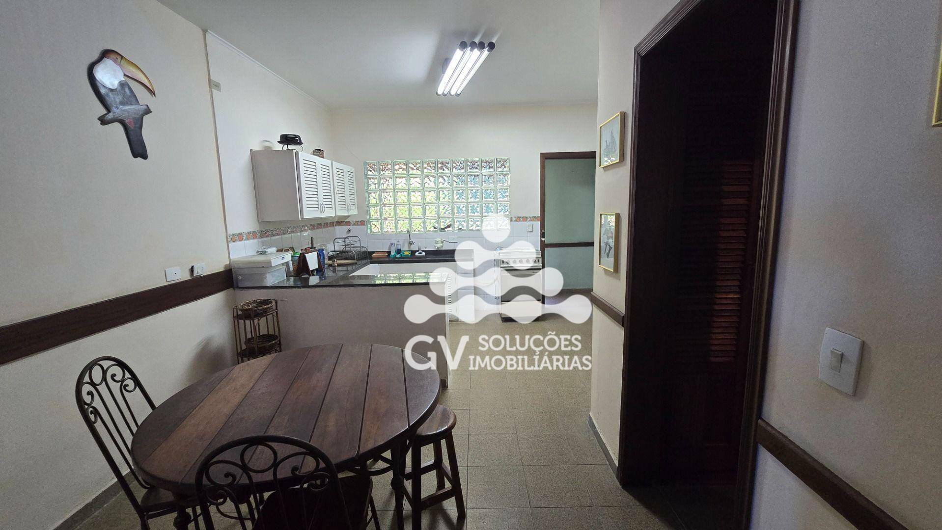 Casa de Condomínio à venda com 3 quartos, 180m² - Foto 4