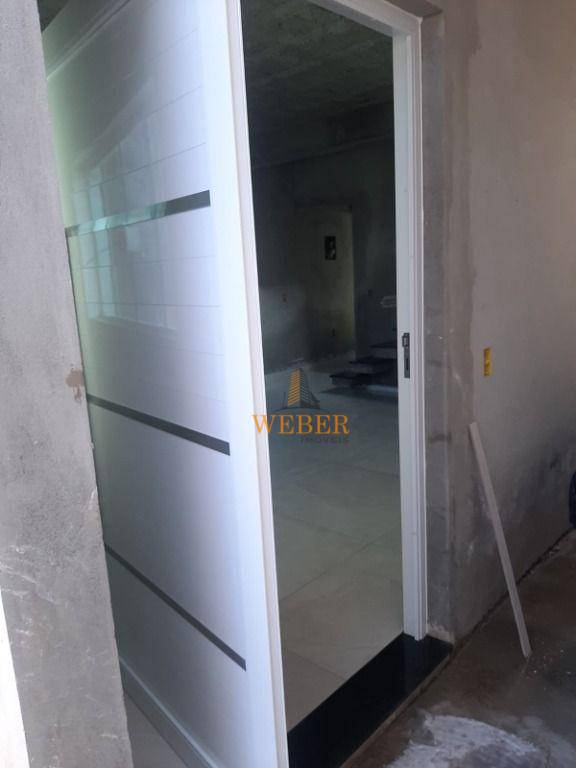 Casa à venda com 3 quartos, 120m² - Foto 2