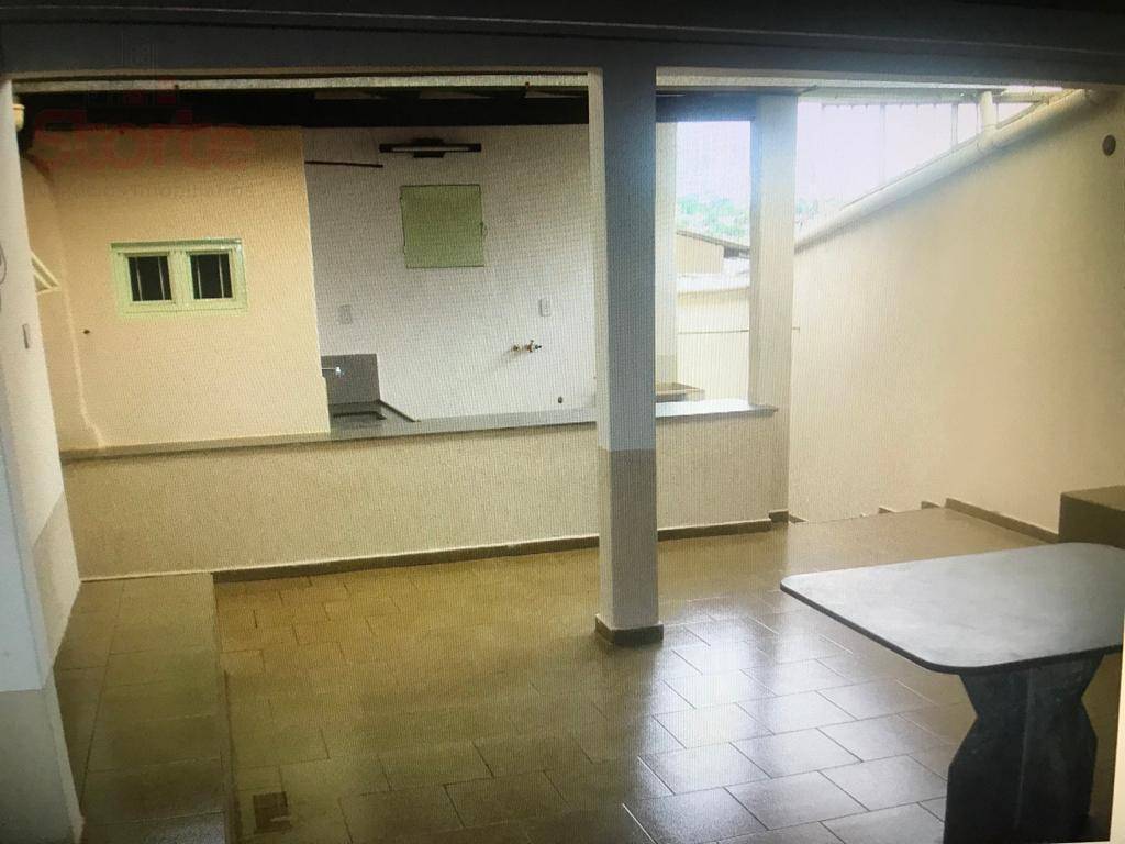 Casa à venda com 7 quartos, 202m² - Foto 19