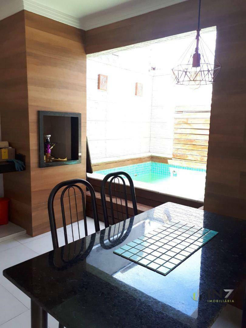 Casa à venda com 3 quartos, 95m² - Foto 2