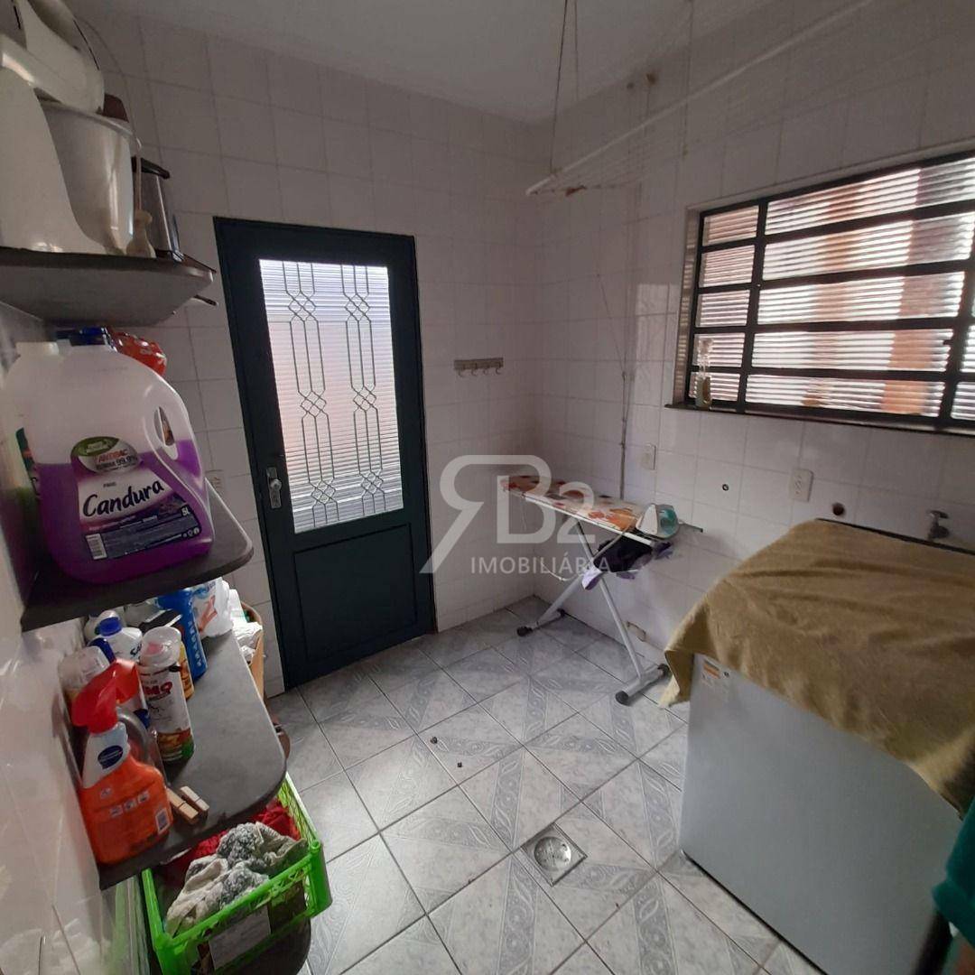 Casa à venda com 3 quartos, 198m² - Foto 15