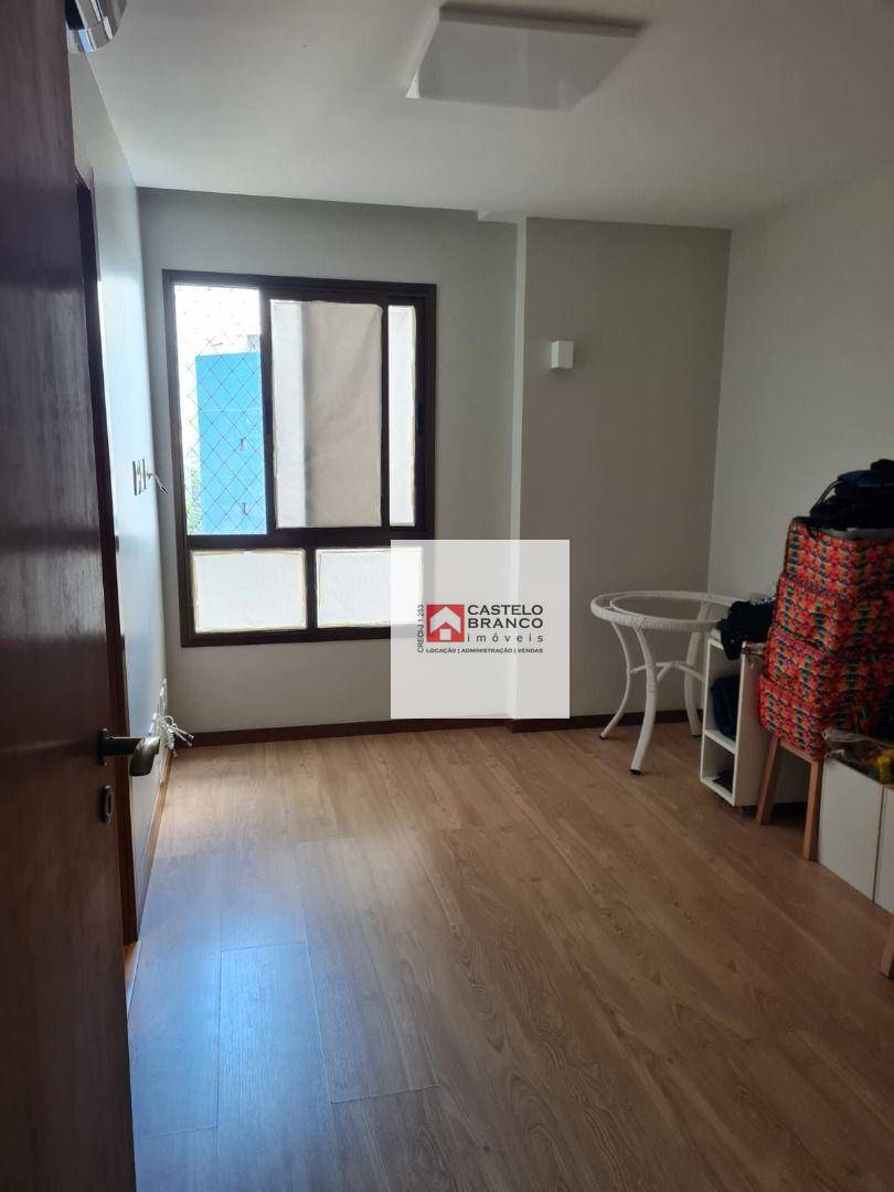 Apartamento à venda com 3 quartos, 158m² - Foto 9