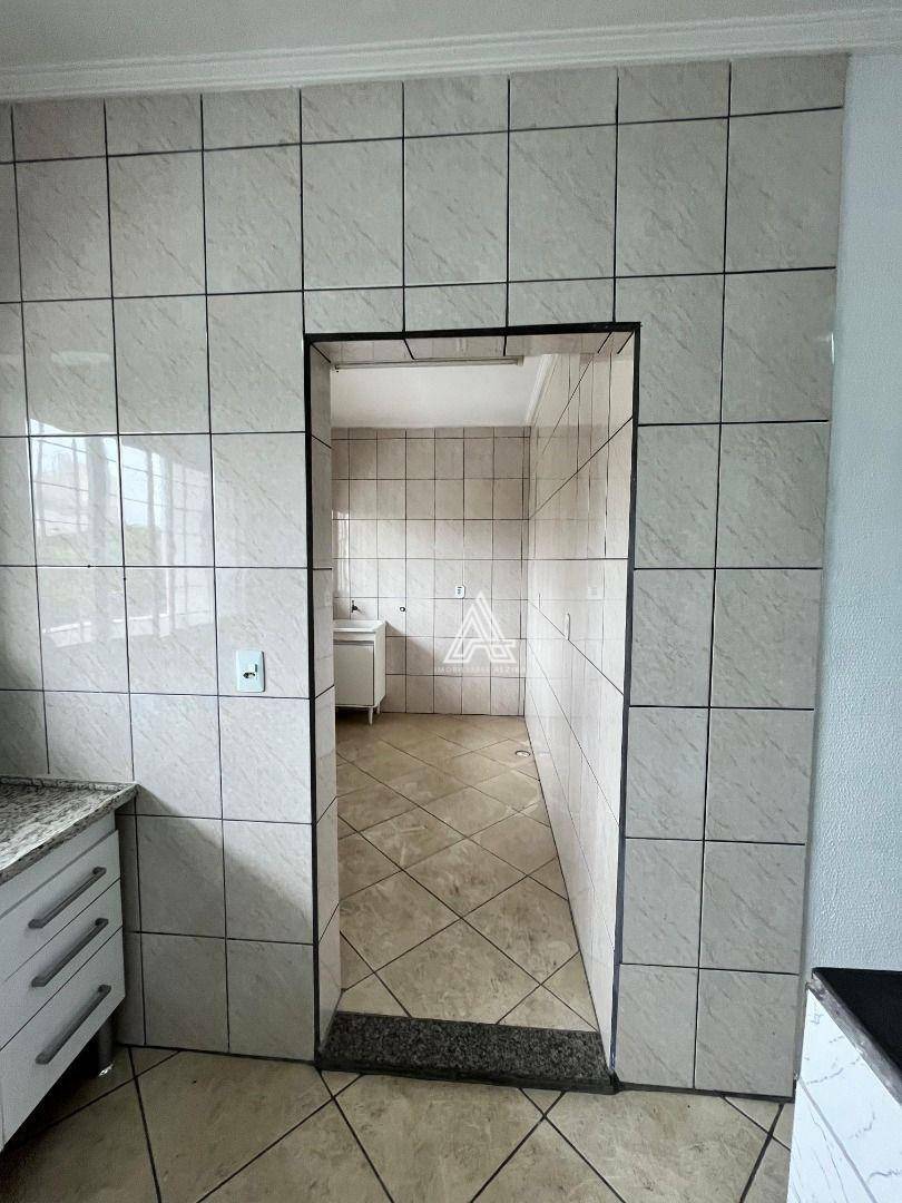 Casa para alugar com 6 quartos, 200m² - Foto 42